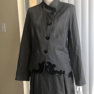 Nine West skirt suit. Black/white herringbone